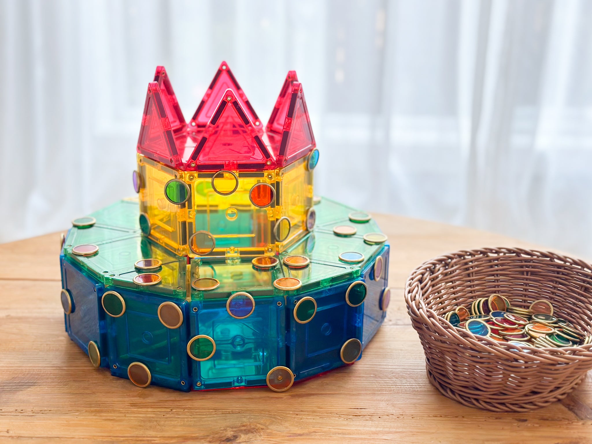 Magnetstav med magnetiske mynter