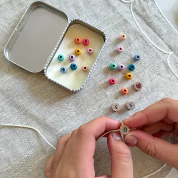 Armbånd perlesett gaveeske | vennskapsarmbånd bff