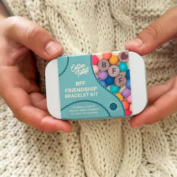 Armbånd perlesett gaveeske | vennskapsarmbånd bff