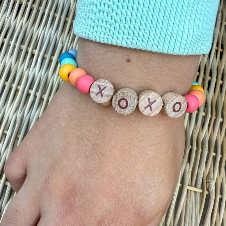 Armbånd perlesett gaveeske | vennskapsarmbånd xoxo