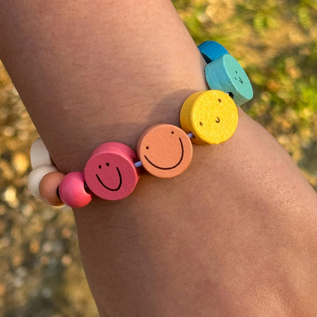 Armbånd perlesett medium |  "It's nice to be nice"